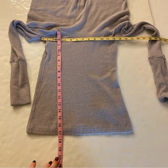 Free People Snow Bunny Off The Shoulder Top Womens XS Gray Ribbed We The Free FP - Picture 7 of 7